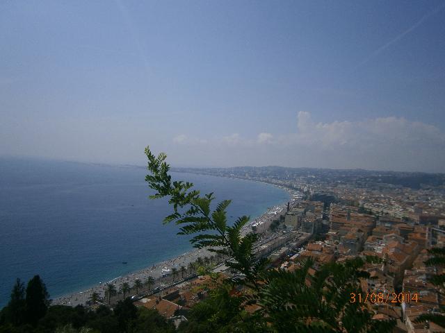 P8310575