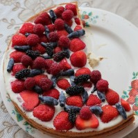 торт с шелковицей